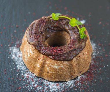 süzme peynir pişmiş puding