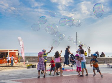 Sabun balonları göster, Sitges 