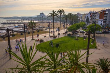 Sitges şehir akşamları, İspanya