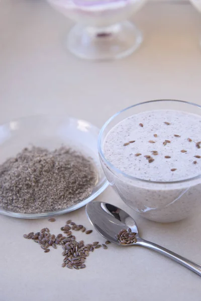 Healthy Breakfast Glass Classik Greek Yoghurt Crushed Flax Seeds — Stock Photo, Image