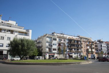 Sitges, İspanya / İspanya - 10 Haziran 2017: Sitges orta sokak