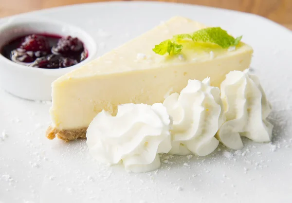 Cheese Cake Berries — Stock Photo, Image