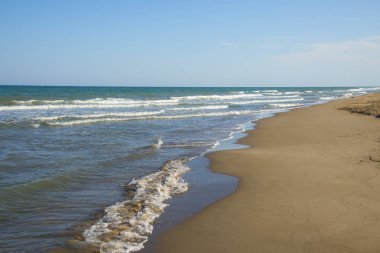 Akdeniz kıyılarında