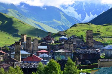 Georgia 'daki svanetian kuleleri 