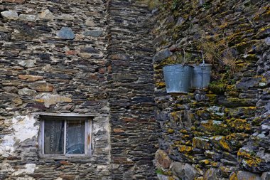 Ushguli, Svaneti tipik eski taş ev