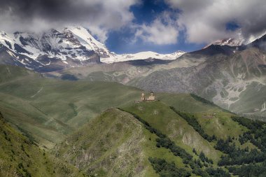 gergeti teslis Kilisesi