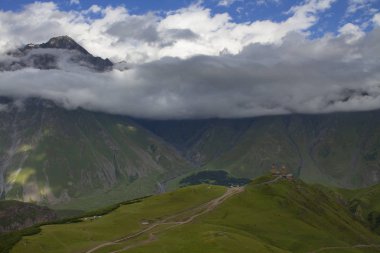 gergeti teslis Kilisesi