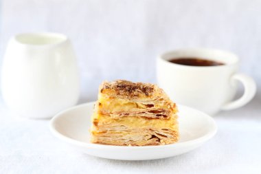 Napolyon kek ve çay