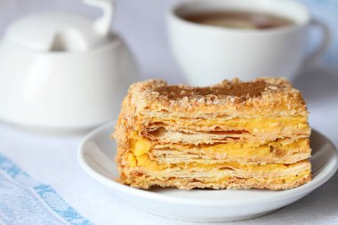 Napolyon kek ve çay