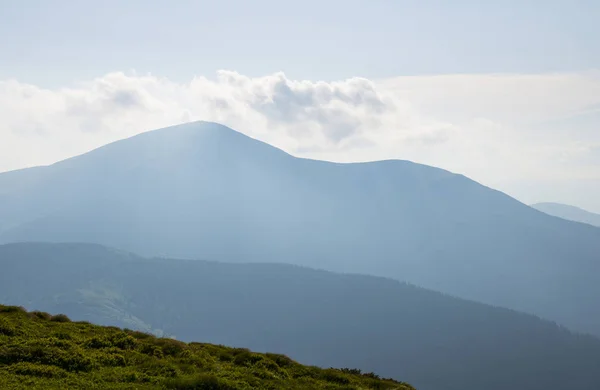 Vista del Monte Hoverla —  Fotos de Stock