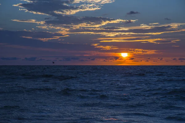 Salida del sol en el Mar Negro — Foto de Stock