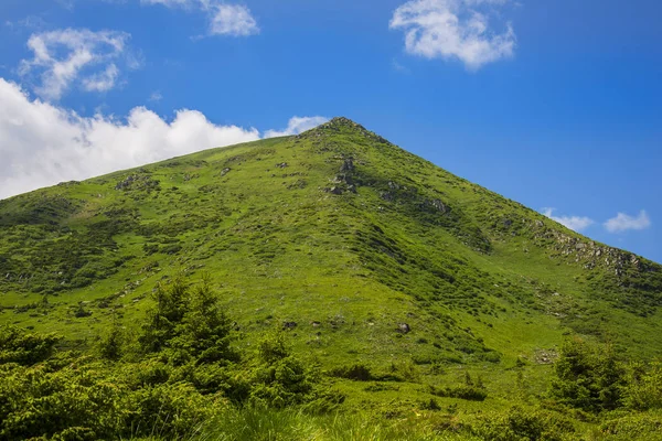 Widok na mount Petros — Zdjęcie stockowe