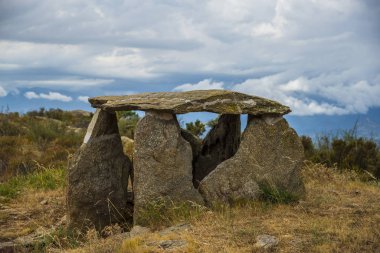 Dolmen Vinyes Mortes, İspanya