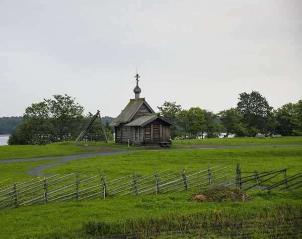 Dřevěný kostel na ostrově Kizhi — Stock fotografie