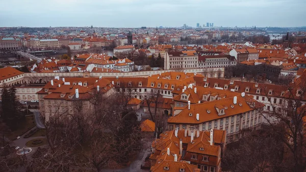 Schöne Aussicht auf die Prager Stadt — Stockfoto