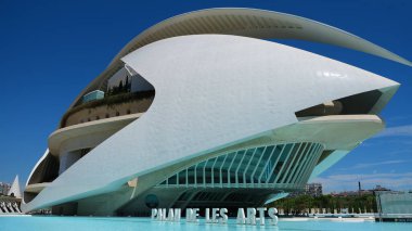 Valencia, Valencia / İspanya - 08 Ağustos 2019: Sanat ve Bilim Şehri - Valencia şehrindeki kültürel ve mimari kompleks