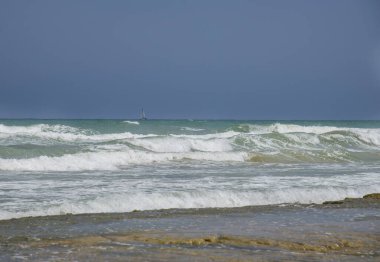 Costa Blanca 'daki La Mata Plajı, Alicante eyaletindeki Akdeniz kıyılarının 