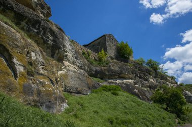 Kırım manzarası. Chufut-Kale 'den Görünüm