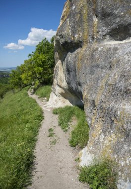 Kırım manzarası. Chufut-Kale 'den Görünüm