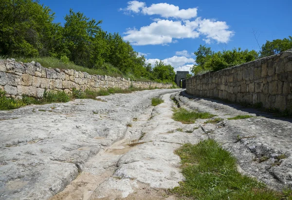 Antica Strada Pietra Attraverso Chufut Kale Insediamento Grotta Medievale Crimea — Foto Stock