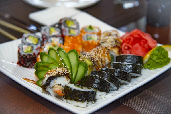 Delicious Sushi Set Plate Close View — Stock Photo, Image