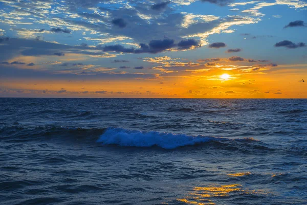 Bright Blue Pink Sunrise Sky Sea Beach Odessa Ukraine — Stock Photo, Image