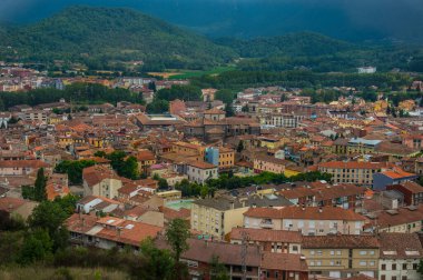 Şehir manzarası Olot, Girona, İspanya