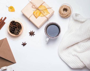 Kahve, kazak, koni ve sonbahar ilgili diğer öğeleri