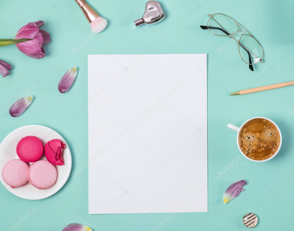 Blank paper template with cute feminine accessories