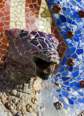 Kafa çeşme kiremit Barcelona yılan. Catalonia bayrak