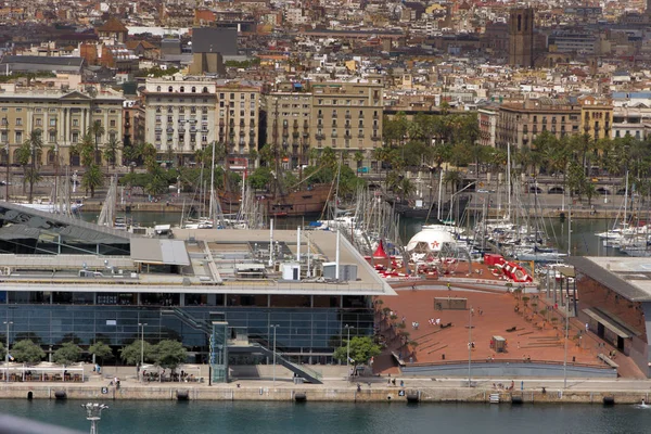 Rambla del Mar Barcelona Limanı, İspanya. — Stok fotoğraf