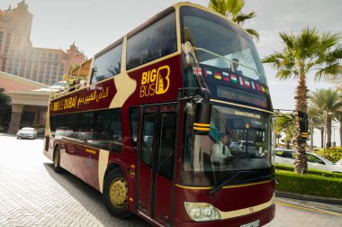 Turistik otobüs gezi şehir gezi Dubai,