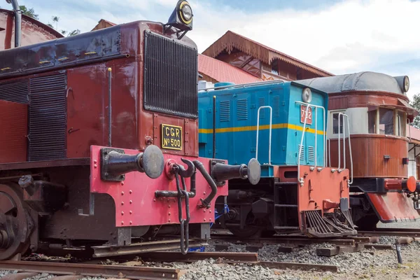 Eski lokomotif tren tren istasyonu