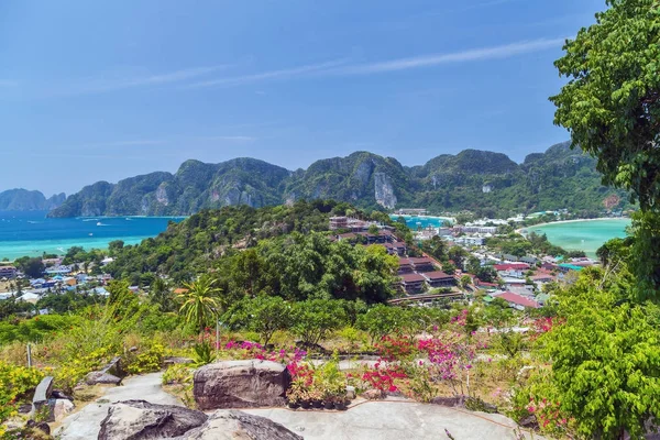 Isola tropicale con località in Thailandia — Foto Stock