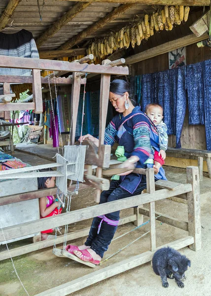 Frau Hmong Sapa, Lao Cai — Stockfoto