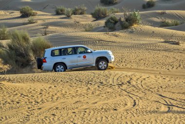 Safari Toyota ralli off-road araç 4 x 4 macera Araba sürme