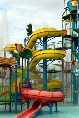 Su Parkı kaydırıcıları.