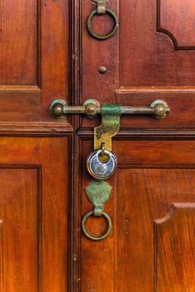 Kapı kolu Vintage eski cıvata — Stok fotoğraf