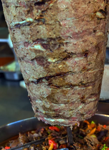 Cocina turca Doner Kebab - shawarma árabe. — Foto de Stock