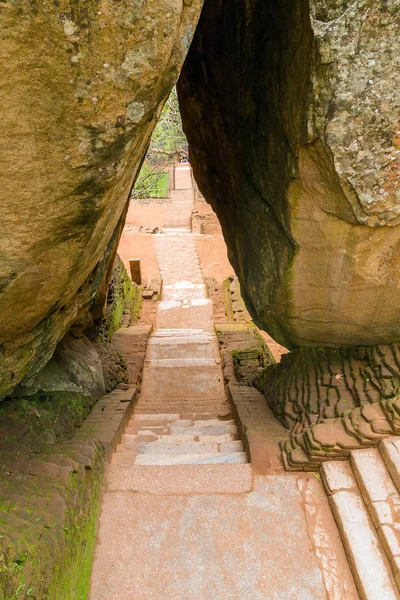 Arco de roca número uno. Este sendero conduce desde la Guardia Real — Foto de Stock