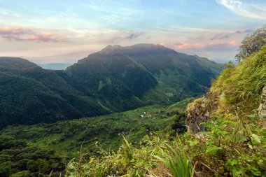 Horton Plains Sri Lanka - popüler turist de dünyanın sonu