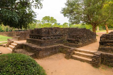 Tuğla merdiven Sigiriya veya Sinhagiri bir antik kaya fortr olduğunu