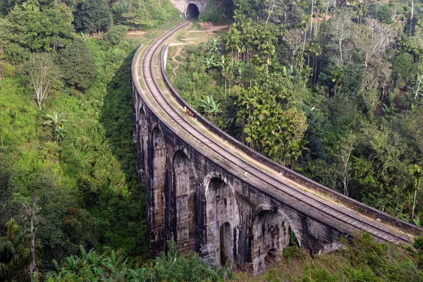 Bridge railways in the mountains, Ella, Sri Lanka — Stock Photo, Image