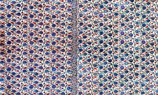 Turkish ceramic tiles oriental pattern — Stock Photo, Image