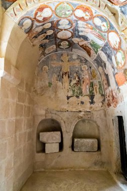Mağara Ortodoks El Nazar Kilisesi 'ndeki Fresco Tavanı, Goreme Cappadoc