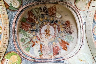 Mağara Ortodoks El Nazar Kilisesi 'ndeki Fresco Tavanı, Goreme Cappadoc