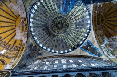 İç Ayasofya, İstanbul 'daki Aya Sofya Müzesi