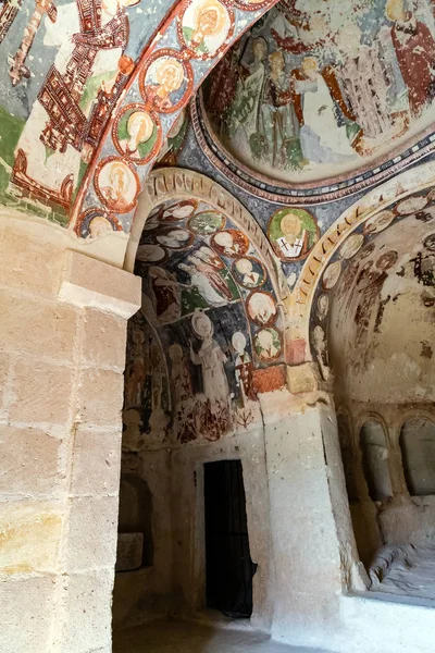 Mağara Ortodoks El Nazar Kilisesi 'ndeki Fresco Tavanı, Goreme Cappadoc — Stok fotoğraf