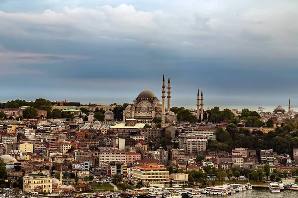 Panorama de la arquitectura de Estambul Ciudad Estambul Turquía . — Foto de Stock