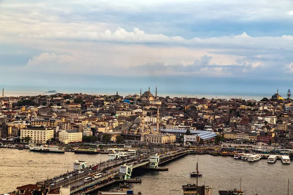 Panorama istanbulské architektury Město Istanbul Turecko. — Stock fotografie